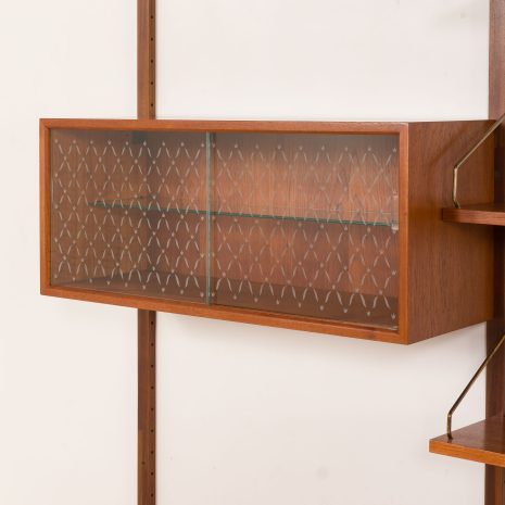 25251 Cadovius threebay teak Wall unit-8 25251 Cadovius threebay teak Wall unit-8