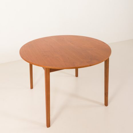 25291 teak round table-38 25291 teak round table-38