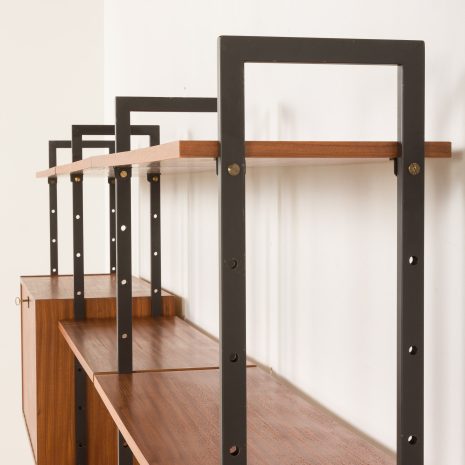 24338 Włoska wolnostojąca szafka wisząca z drewna tekowego-15 24338 Włoska wolnostojąca szafka wisząca z drewna tekowego-15