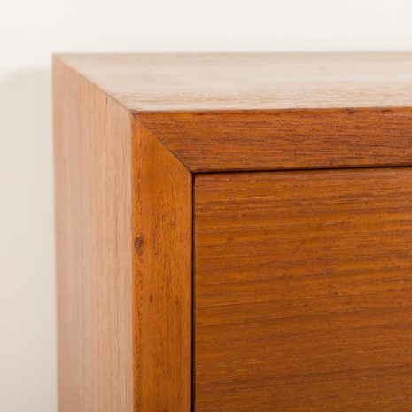 25001 komoda-9 25001 komoda-9