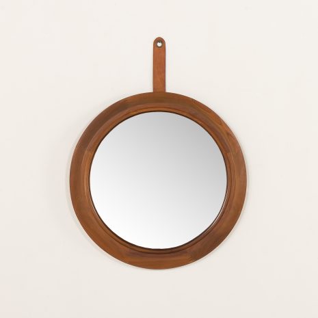 Włoskie lustro mid-century w grubej ramie wyrzeźbionej w litym drewnie tekowym, datowane na lata 70.,