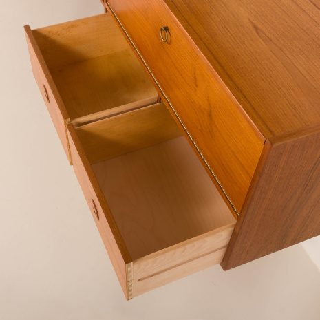 25280 Guldborg 3 bay teak Wall unit-24 25280 Guldborg 3 bay teak Wall unit-24