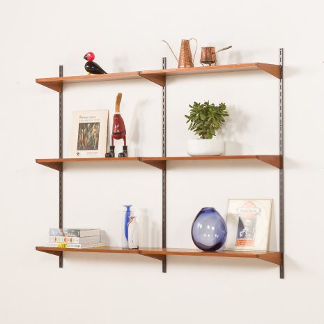 Kai Kristiansen mid century shelving unit in teak for FM Mobler, Denmark 1960s.