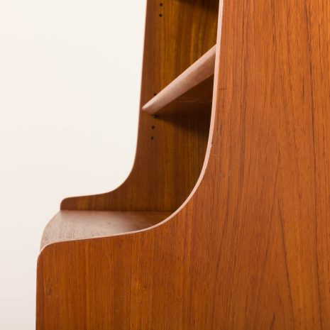 25323 Regał z drewna tekowego z przesuwanymi drzwiami Johannes Sorth dla Nexo, Bornholm, Dania, lata 1960-13 25323 Regał z drewna tekowego z przesuwanymi drzwiami Johannes Sorth dla Nexo, Bornholm, Dania, lata 1960-13