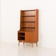 25323 Regał z drewna tekowego z przesuwanymi drzwiami Johannes Sorth dla Nexo, Bornholm, Dania, lata 1960-5