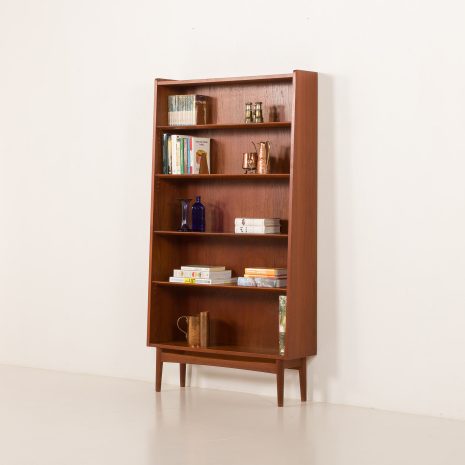 25324 Johannes Sorth teak bookcase for Nexo, Bornholm, Denmark 1960s-2 25324 Johannes Sorth teak bookcase for Nexo, Bornholm, Denmark 1960s-2