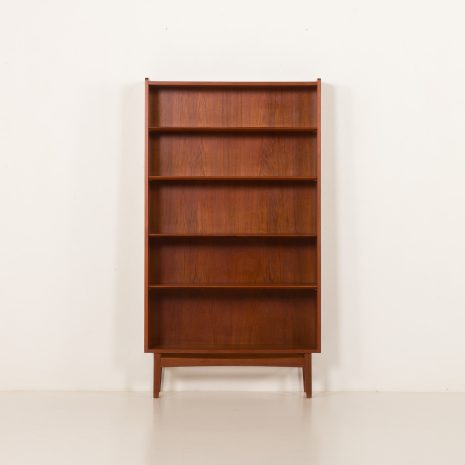 25324 Johannes Sorth teak bookcase for Nexo, Bornholm, Denmark 1960s-4 25324 Johannes Sorth teak bookcase for Nexo, Bornholm, Denmark 1960s-4