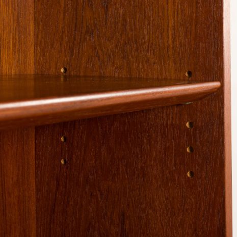 25324 Johannes Sorth teak bookcase for Nexo, Bornholm, Denmark 1960s-7 25324 Johannes Sorth teak bookcase for Nexo, Bornholm, Denmark 1960s-7