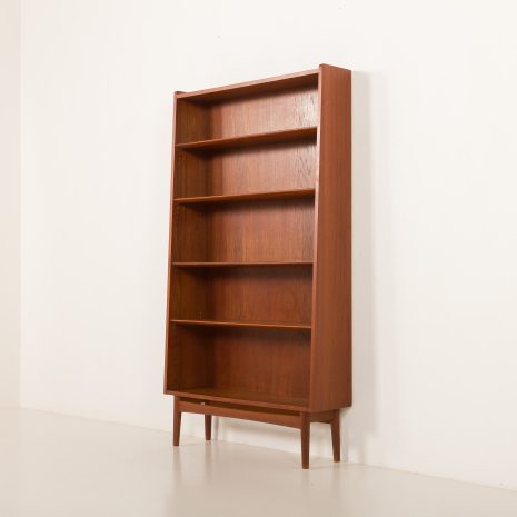 25324 Johannes Sorth teak bookcase for Nexo, Bornholm, Denmark 1960s-9 25324 Johannes Sorth teak bookcase for Nexo, Bornholm, Denmark 1960s-9