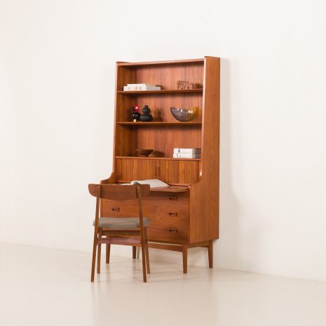 Johannes Sorth dla Nexo, regał z sekretarzykiem, Dania, 1957