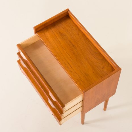 25375 Small Danish teak chest of drawers, or an entry chest, 1960s-11 25375 Small Danish teak chest of drawers, or an entry chest, 1960s-11