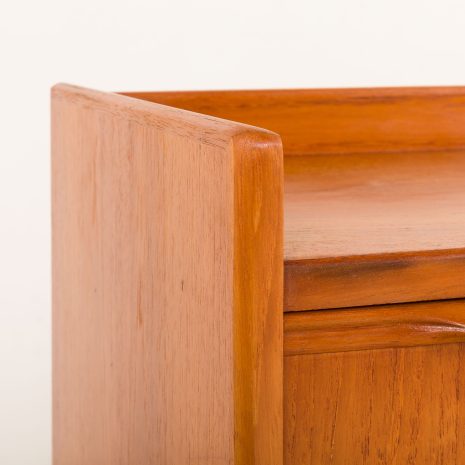 25375 Small Danish teak chest of drawers, or an entry chest, 1960s-15 25375 Small Danish teak chest of drawers, or an entry chest, 1960s-15