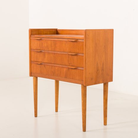 25375 Small Danish teak chest of drawers, or an entry chest, 1960s-8 25375 Small Danish teak chest of drawers, or an entry chest, 1960s-8