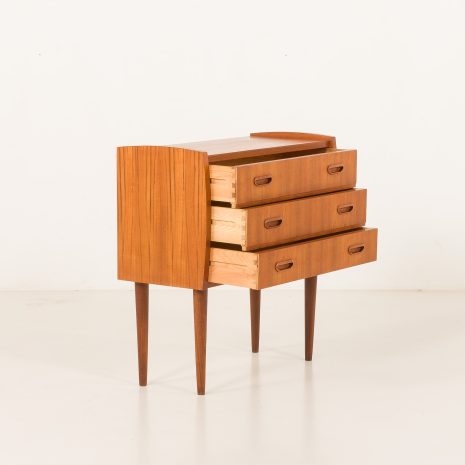 25380 Small teak Danish chest of drawers, 1960s-5 25380 Small teak Danish chest of drawers, 1960s-5