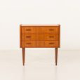 25380 Small teak Danish chest of drawers, 1960s-7
