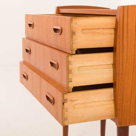 25380 Small teak Danish chest of drawers, 1960s-9 25380 Small teak Danish chest of drawers, 1960s-9