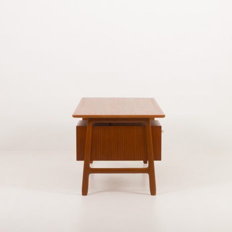 23139.1 omann jun desk -12 23139.1 omann jun desk -12