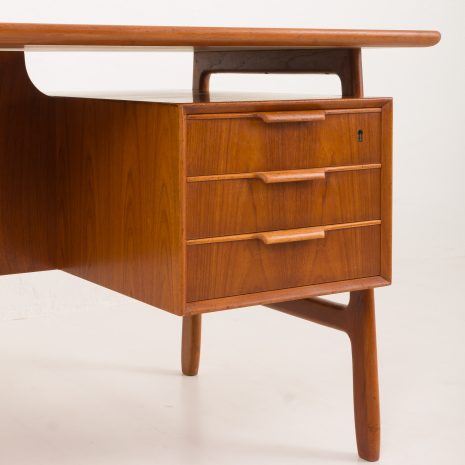 23139.1 omann jun desk -24 23139.1 omann jun desk -24