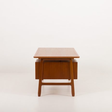 23139.1 omann jun desk -6 23139.1 omann jun desk -6