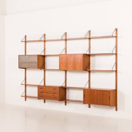 25399 Duńska szafka ścienna z drewna tekowego z połowy wieku w stylu Poula Cadoviusa, lata 60. XX wieku 25399 Duńska szafka ścienna z drewna tekowego z połowy wieku w stylu Poula Cadoviusa, lata 60. XX wieku