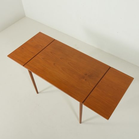 25402 Small Danish teak drop leaf table, 1960s-03 25402 Small Danish teak drop leaf table, 1960s-03