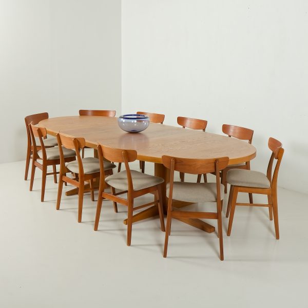 extension oval table