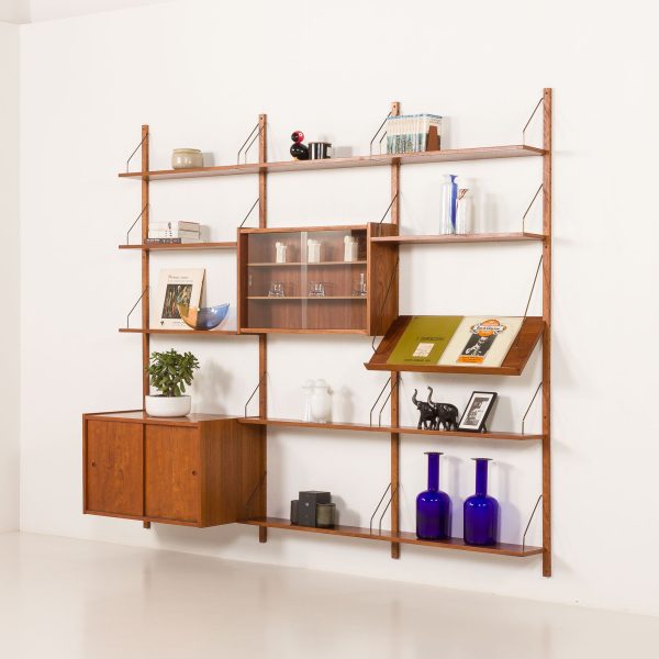 PS System teak 3 bay wall unit with expository shelf, Randers, Denmark, 1960s