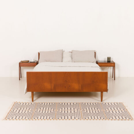 25408 Danish mid century teak double bed in the style of Hans Wegner, 1960s-1 25408 Danish mid century teak double bed in the style of Hans Wegner, 1960s-1