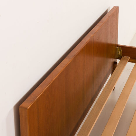 25408 Danish mid century teak double bed in the style of Hans Wegner, 1960s-8 25408 Danish mid century teak double bed in the style of Hans Wegner, 1960s-8