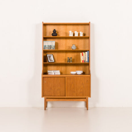 25476 Johannes Sorth oak bookcase for Nexo, Bornholm, Denmark 1960s-1 25476 Johannes Sorth oak bookcase for Nexo, Bornholm, Denmark 1960s-1