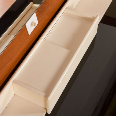 25456 Duńska komoda z drewna tekowego z ukrytą toaletką, lata 1950-17 25456 Duńska komoda z drewna tekowego z ukrytą toaletką, lata 1950-17