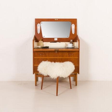 25456 Duńska komoda z drewna tekowego z ukrytą toaletką, 1950-2 25456 Duńska komoda z drewna tekowego z ukrytą toaletką, 1950-2