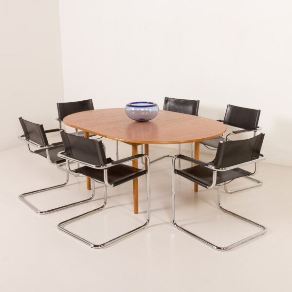 Danish Oak round dining table with one extension, 1970s