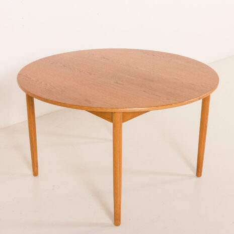 25474 Danish Oak round dining table with one extension, 1970s-11 25474 Danish Oak round dining table with one extension, 1970s-11