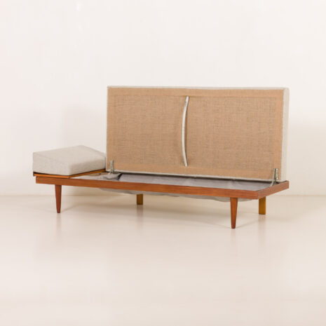 25495 Svane daybed by Ignar Relling in wool upholstery, Norway 1960s-5 25495 Svane daybed by Ignar Relling in wool upholstery, Norway 1960s-5