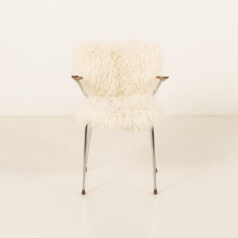 25509 Mid century long hair sheepskin chair in the style of Arne Jacobsen, Denmark 1950s-2 25509 Mid century long hair sheepskin chair in the style of Arne Jacobsen, Denmark 1950s-2