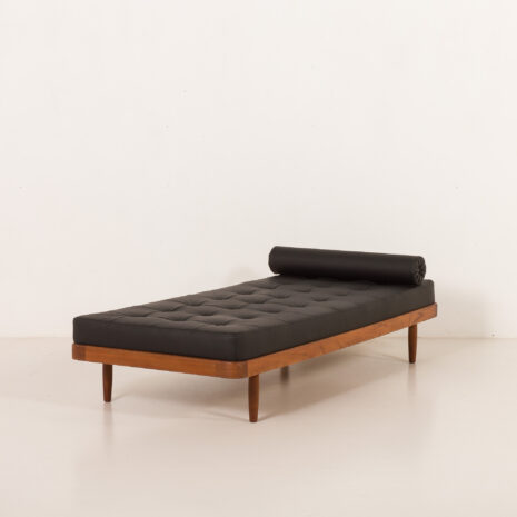 Danish-modern-teak-daybed-in-black-leather-1960s