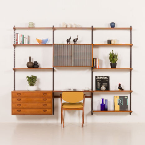 25563 Kai Kristiansen shelving unit in teak by FM Mobler, Denmark, 1960s-1 25563 Kai Kristiansen shelving unit in teak by FM Mobler, Denmark, 1960s-1