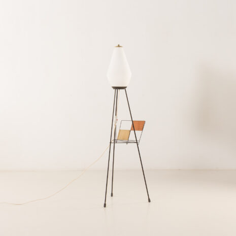 25519 Italian mid century floor lamp with a newspaper rack, 1960s-5 25519 Italian mid century floor lamp with a newspaper rack, 1960s-5