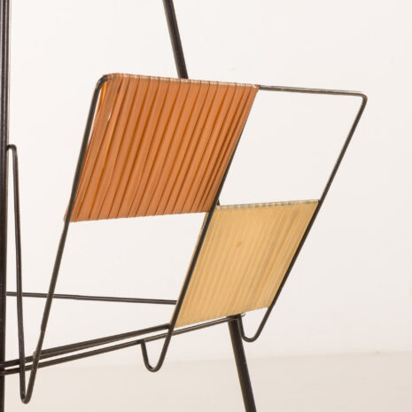 25519 Italian mid century floor lamp with a newspaper rack, 1960s-8 25519 Italian mid century floor lamp with a newspaper rack, 1960s-8