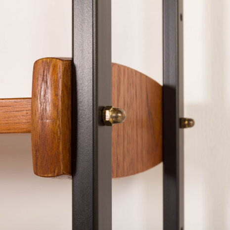 25556 Bureau italien du milieu du siècle en teck, 1960-5 25556 Bureau italien du milieu du siècle en teck, 1960-5