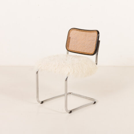 25557 Italian vintage accent chair is long hair sheepskin, 1960-2 25557 Italian vintage accent chair is long hair sheepskin, 1960-2