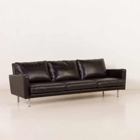 25562 Herman Miller attr. to black leather mid century sofa.-2 25562 Herman Miller attr. to black leather mid century sofa.-2