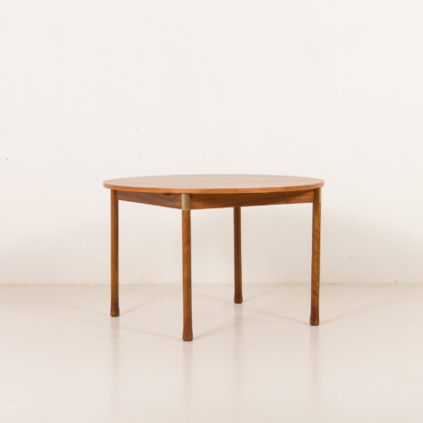 teak table