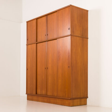 25535 Omann Jun Extra large mid century teak wardrobe, Denmark, 1970s-10 25535 Omann Jun Extra large mid century teak wardrobe, Denmark, 1970s-10